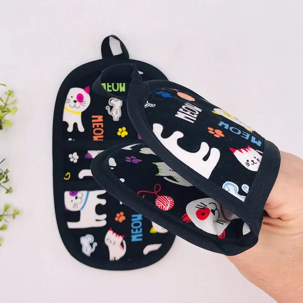 Set of 2 Finger Hotpad Potholders, Colorful Cats Meow on Black, 2 Piece Set